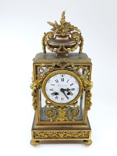 LEPAUTE clockmaker of the king (1720-1789)

Gilt...