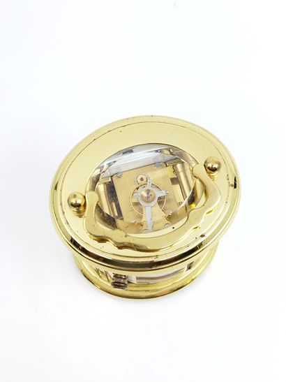 MATTHEW NORMAN 

Pendulette d’officier de...