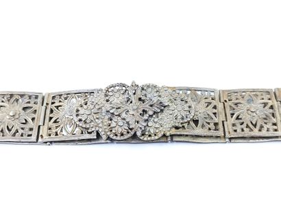 NORTH AFRICA

Articulated belt, openwork,...