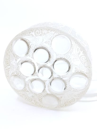 LALIQUE France

Modèle Roger 

Boîte en verre...