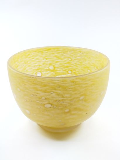 CHARLES SCHNEIDER (1881-1953)

Vase en verre...