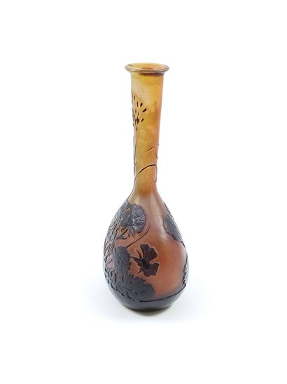 Emile GALLE (1846-1904)

Vase soliflore en...