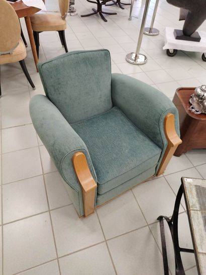 BAPTISTIN SPADE dans le goût

MOBILIER de...