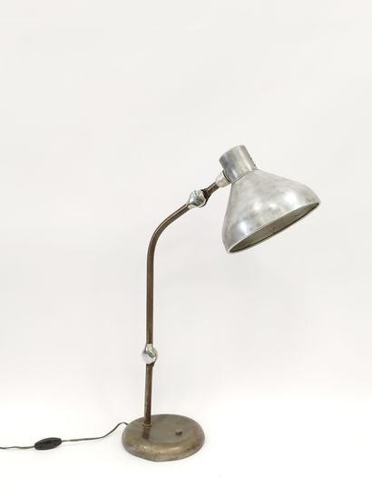 JUMO GS1

Industrial style desk lamp

dents...