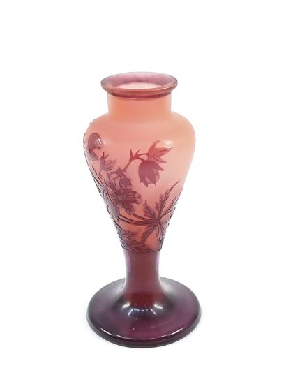 Emile GALLE (1846-1904)

Petit vase soliflore...