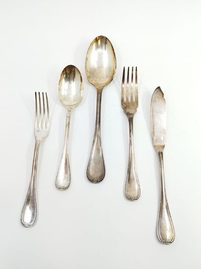 CHRISTOFLE

Partie de ménagère modèle Louis...