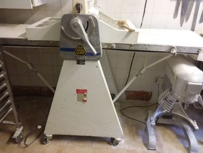 Laminoir sur socle de marque MMM/SPF