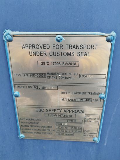 Container type FG-20D-00001

Année 2019

Avec...