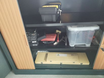 Traînant de la pièce comprenant :

visserie,...