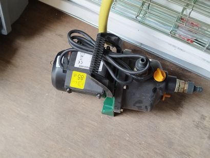 Pompe d'arrosage

800 watts