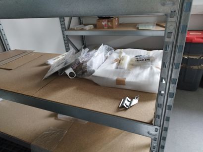Traînant de la pièce comprenant :

visserie,...