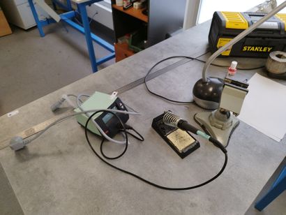 Fer à souder WELLER

Boîte à outils