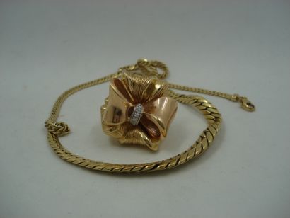 1 Bague Or 2 tons 18kt et pierres 9,76 g...
