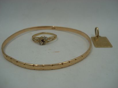 1 Bracelet Or 18kt 11,48 g déterioré 1 Bague...