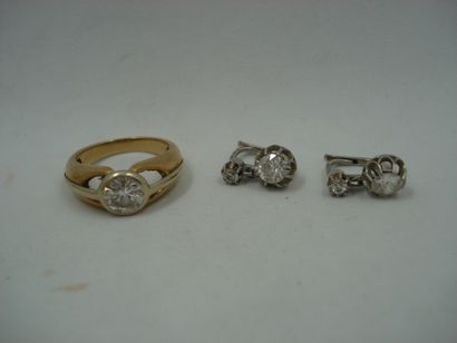 1 Bague solitaire Or jaune 18kt et diamant...