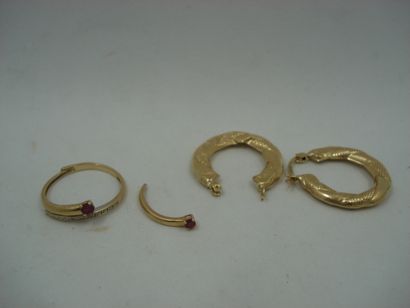 1 Bague Or 18kt et pierre 1,67 g 1 Débris...