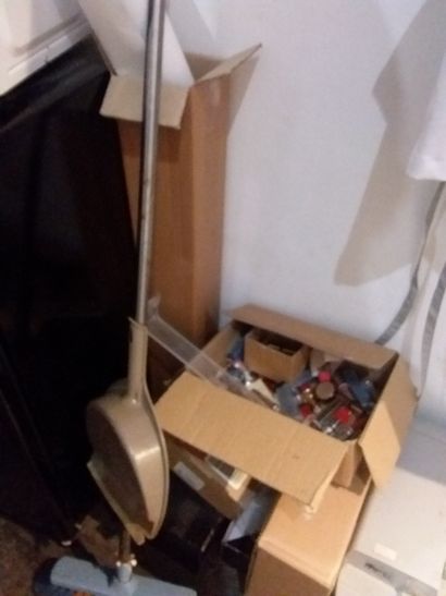 traînant de la pièce comprenant
bureau plat...