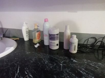 le traînant de la pièce comprenant 
déco...