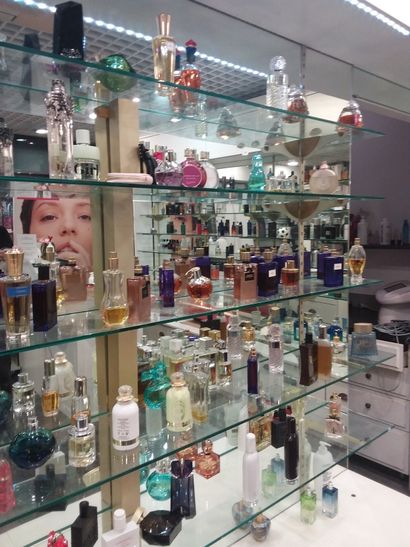 totalité des parfums se trouvant sur l'é...