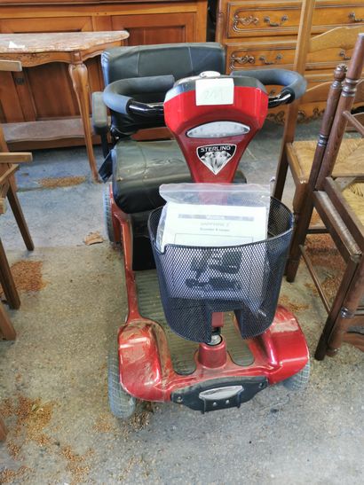 Scooter quatre roues pour personne à mobilité...