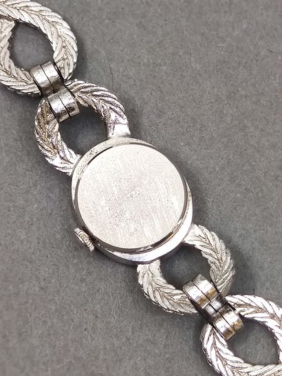ANKER 
Montre bracelet en métal argenté 
Mouvement...