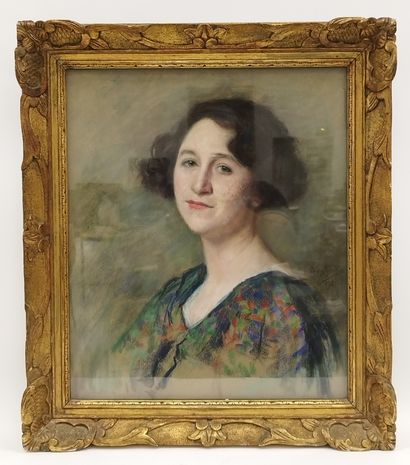LEONIE DE LOGHADES (1859-1938)
Portrait d'une...