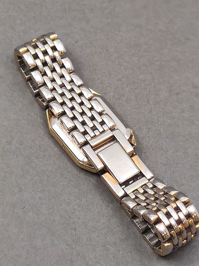 OMEGA DE VILLE
Montre bracelet en métal




Montre...