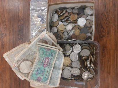 Un lot de monnaie en majorités françaises...