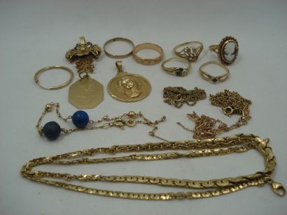 4 Bagues Or 18kt,camée et pierres 8,20 g...