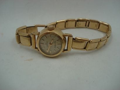 1 Bracelet montre OMEGA, bracelet et boitier...