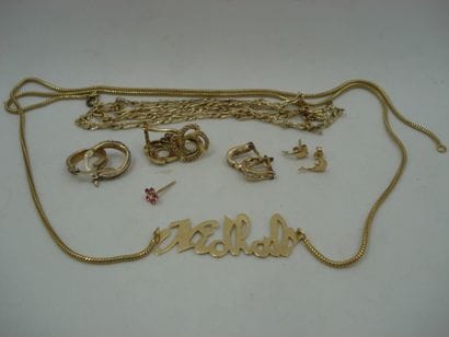 3 Paires boucles Or 18kt et pierres 4,49...