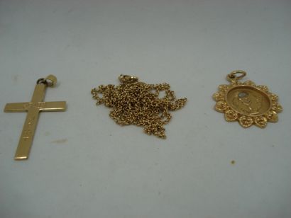 1 Chaîne 2 rangs Or 18kt 5,47 g 1 Croix Or...