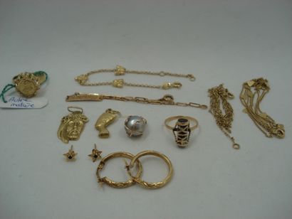 2 Chaînes Or 18kt 4,56 g 2 Bracelets Or 18kt...