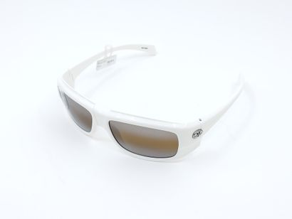 Lot de cinq paires de lunette de soleil de...