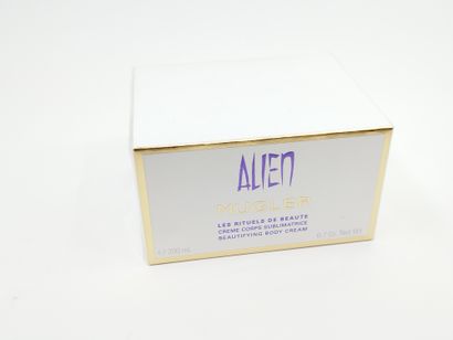 Mugler - Alien 
Creme corps sublimatrice...