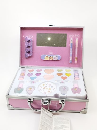 Martinelia - I love you
Malette de maquillage...