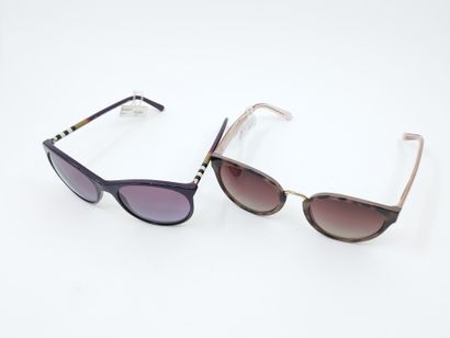 Bureberry
Lot de quatre paires de lunette...