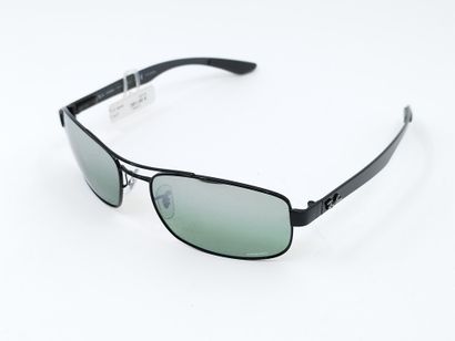 Ray Ban 
Paire de lunette de soleil
Verres...