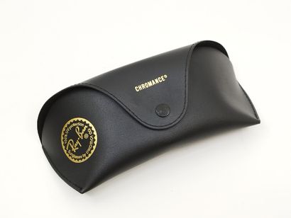 Ray Ban 
Paire de lunette de soleil