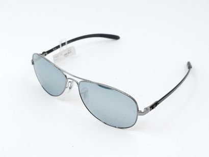 Ray Ban 
Paire de lunette de soleil
Verres...