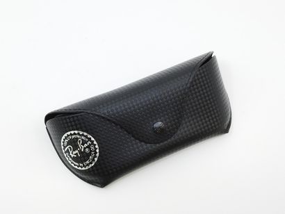 Ray Ban 
Paire de lunette de soleil