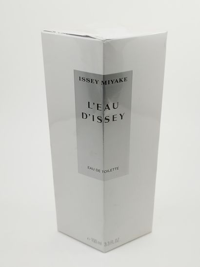 Issey Miyake - L'eau d'issey 
Eau de toilette...