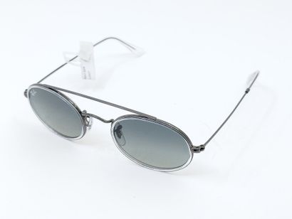 Ray Ban 
Paire de lunette de soleil