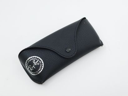 Ray Ban 
Paire de lunette de soleil
Verres...