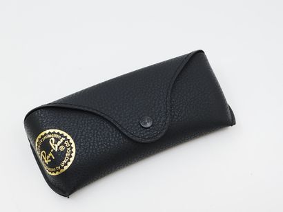 Ray Ban 
Paire de lunette de soleil