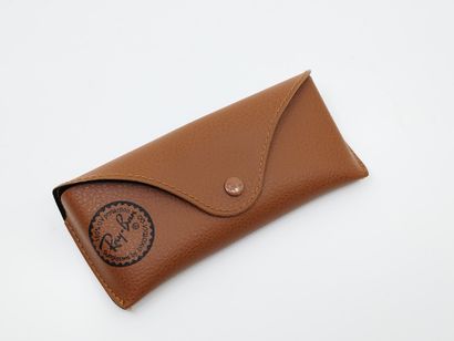 Ray Ban 
Paire de lunette de soleil