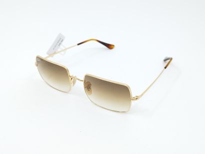 Ray Ban 
Paire de lunette de soleil