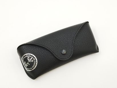 Ray Ban 
Paire de lunette de soleil