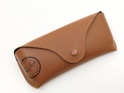 Ray Ban 
Paire de lunette de soleil
