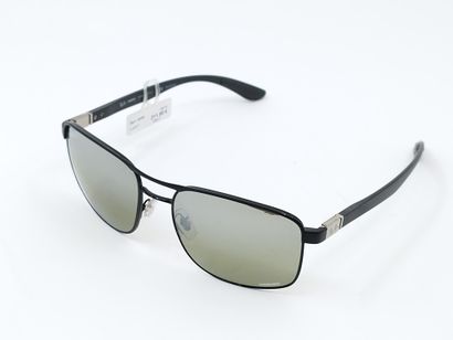 Ray Ban 
Paire de lunette de soleil
Verres...